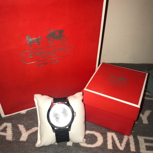 💯% Authentic Black Coach Rubber Watch - Picture 1 of 8